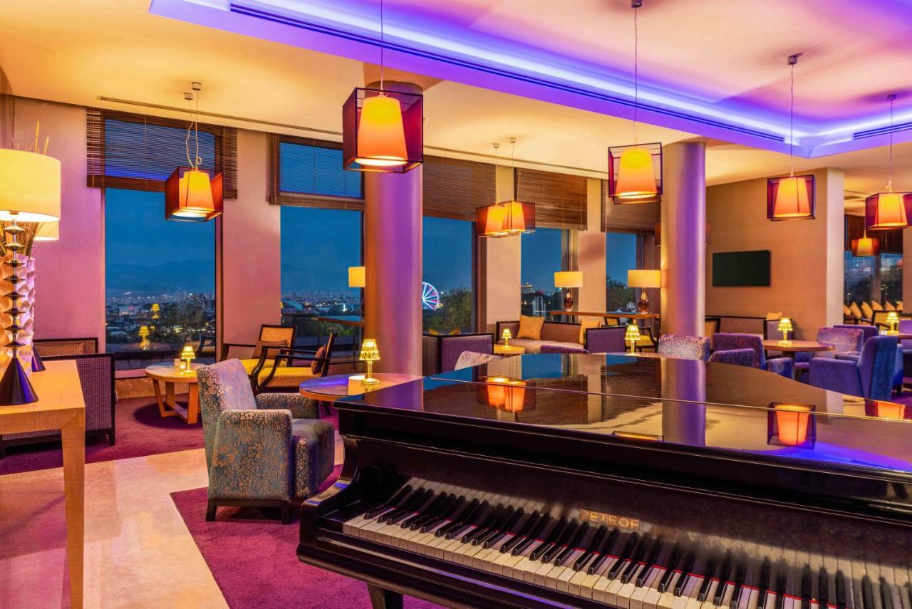 Hotel Celik Palas Convention Center & Thermal Spa Бурса Екстериор снимка The lounge at the Sheraton Istanbul