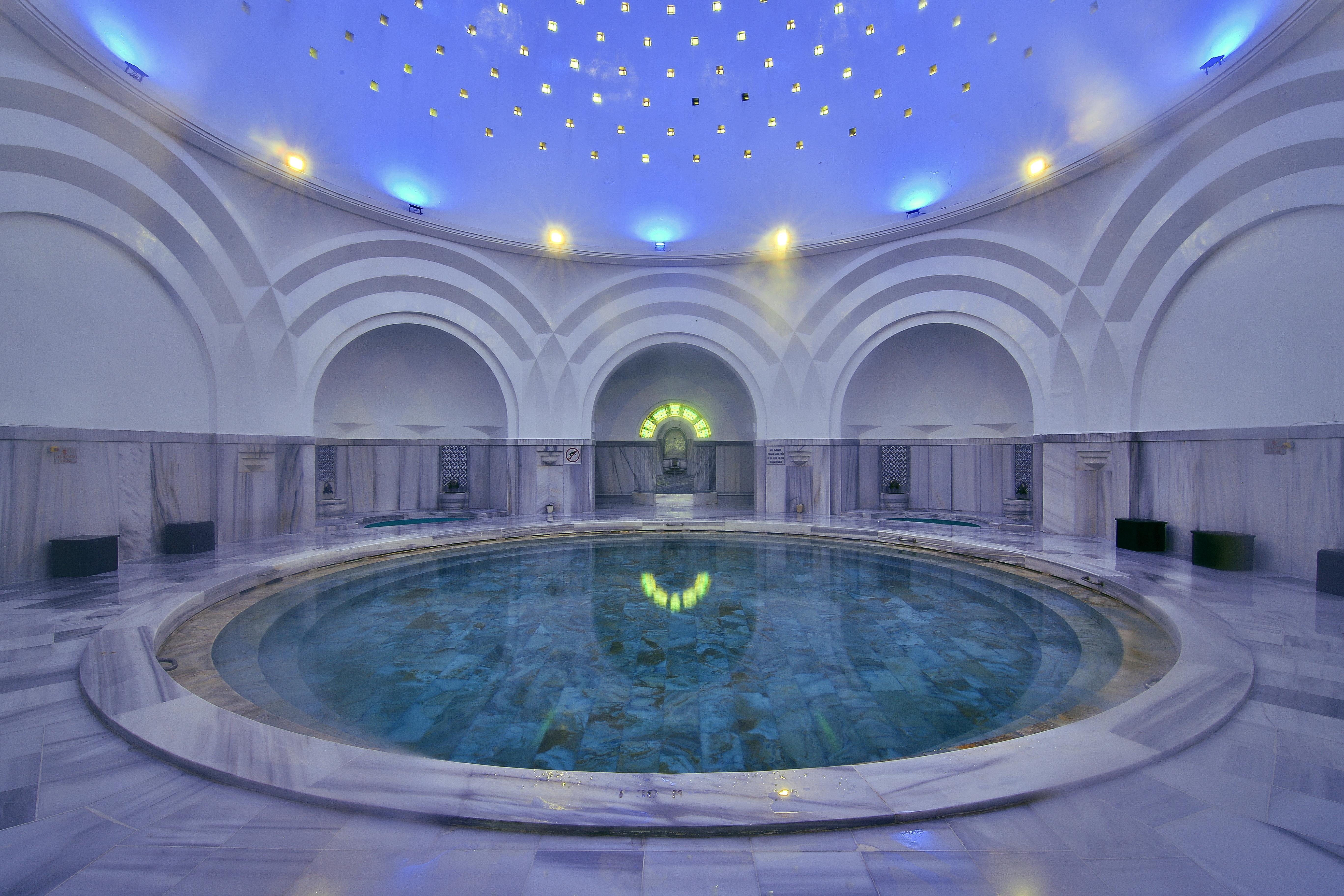 Hotel Celik Palas Convention Center & Thermal Spa Бурса Екстериор снимка The interior of the spa