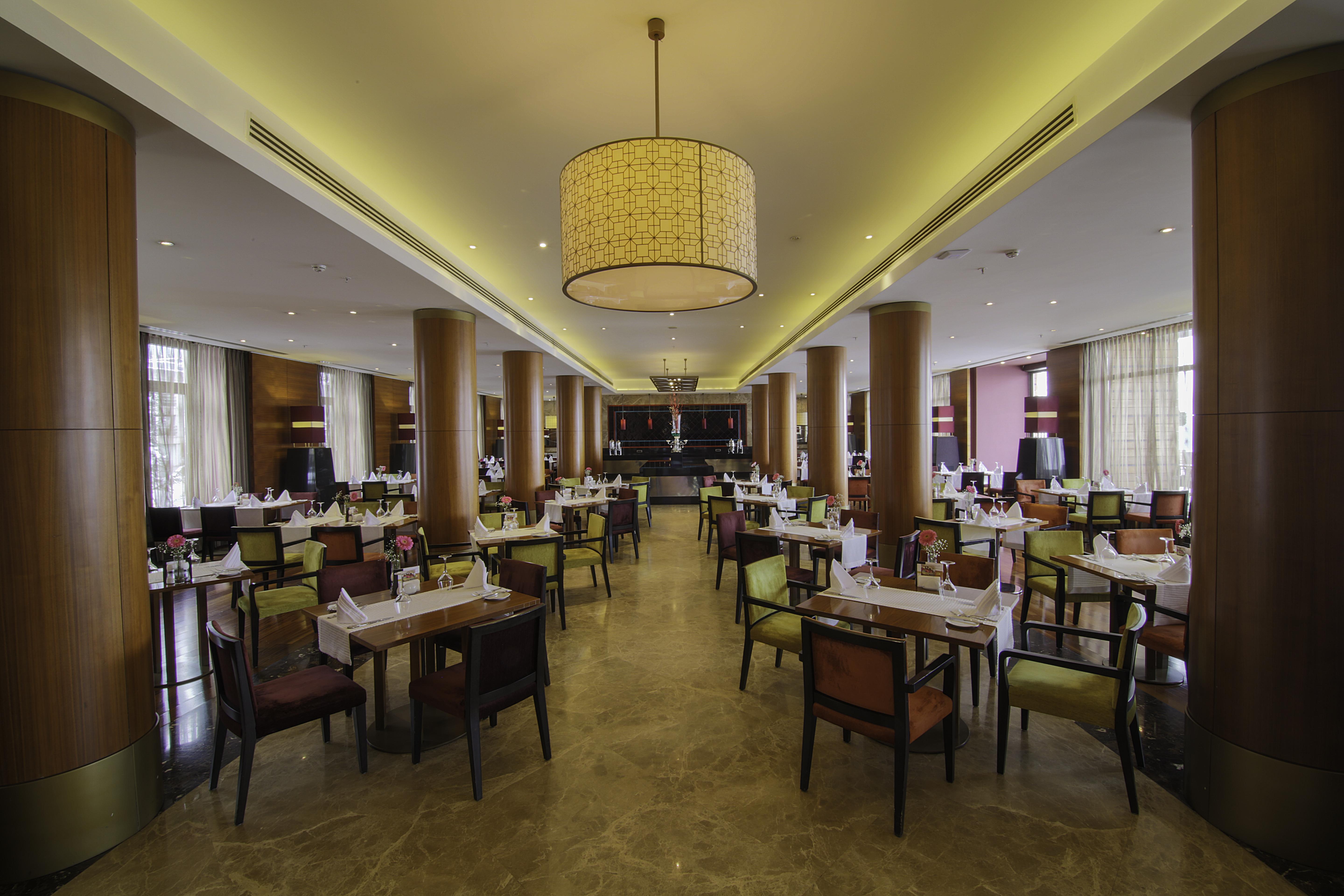 Hotel Celik Palas Convention Center & Thermal Spa Бурса Екстериор снимка The restaurant