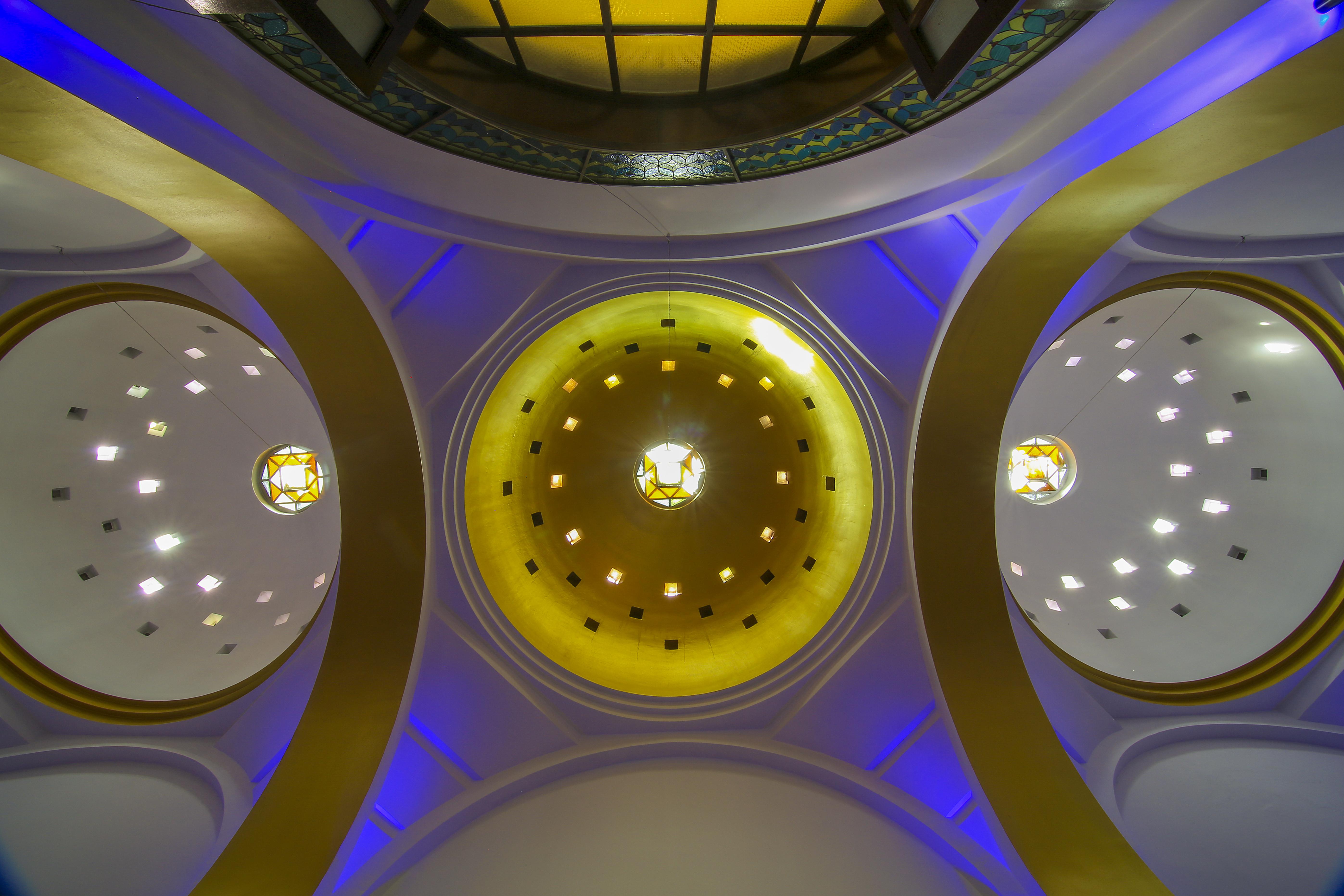 Hotel Celik Palas Convention Center & Thermal Spa Бурса Екстериор снимка The ceiling of the main hall